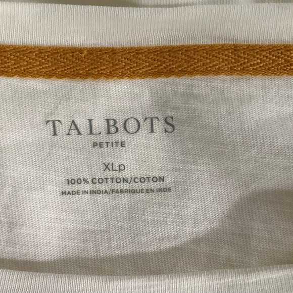 Like New Talbots Embroidered Leaf Design Top Size XLP - Picture 3 of 3